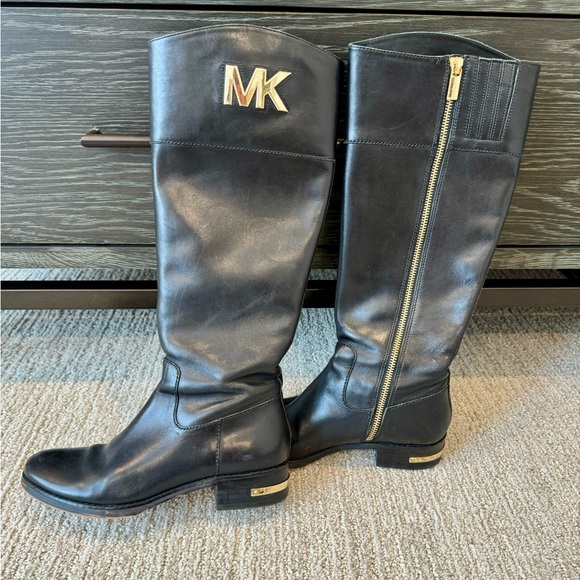 Michael Kors Black Boots - Picture 1 of 8